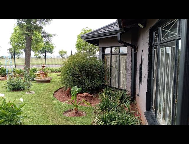 3 BEDROOM FREESTANDING FOR SALE IN KANONKOP